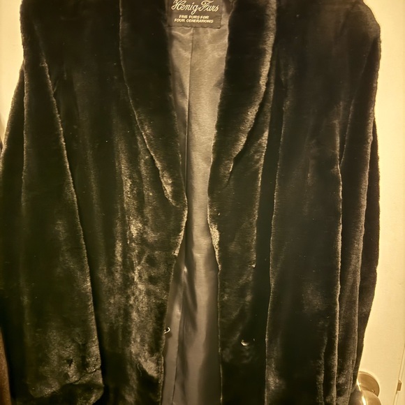Elegant Black mink Coat - Picture 2 of 6